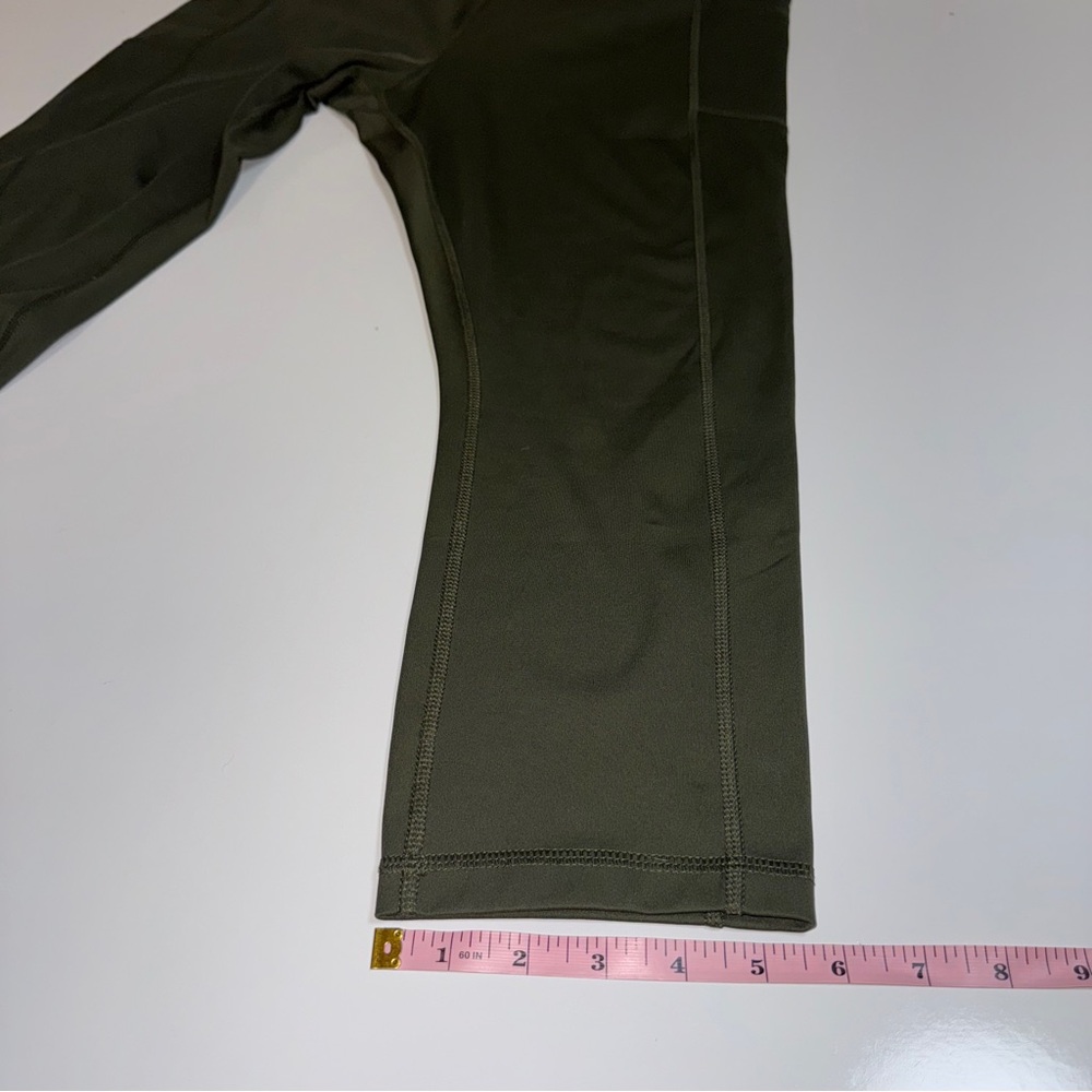 Avia Green High Rise Capri Leggings with Side Pockets Size Large 12/14 - Picture 12 of 16